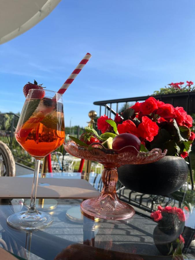 La Rose Residence Mikołajki Екстериор снимка